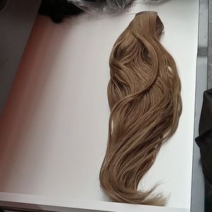 BELLAMI SILK SEAM CLIP IN HAIR EXTENSIONS 16" Caramel Blonde Marble Blend